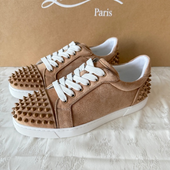 Christian Louboutin 3240053 Women's Vieira 2 Orlato Flat spikes, sizes - Picture 1 of 13